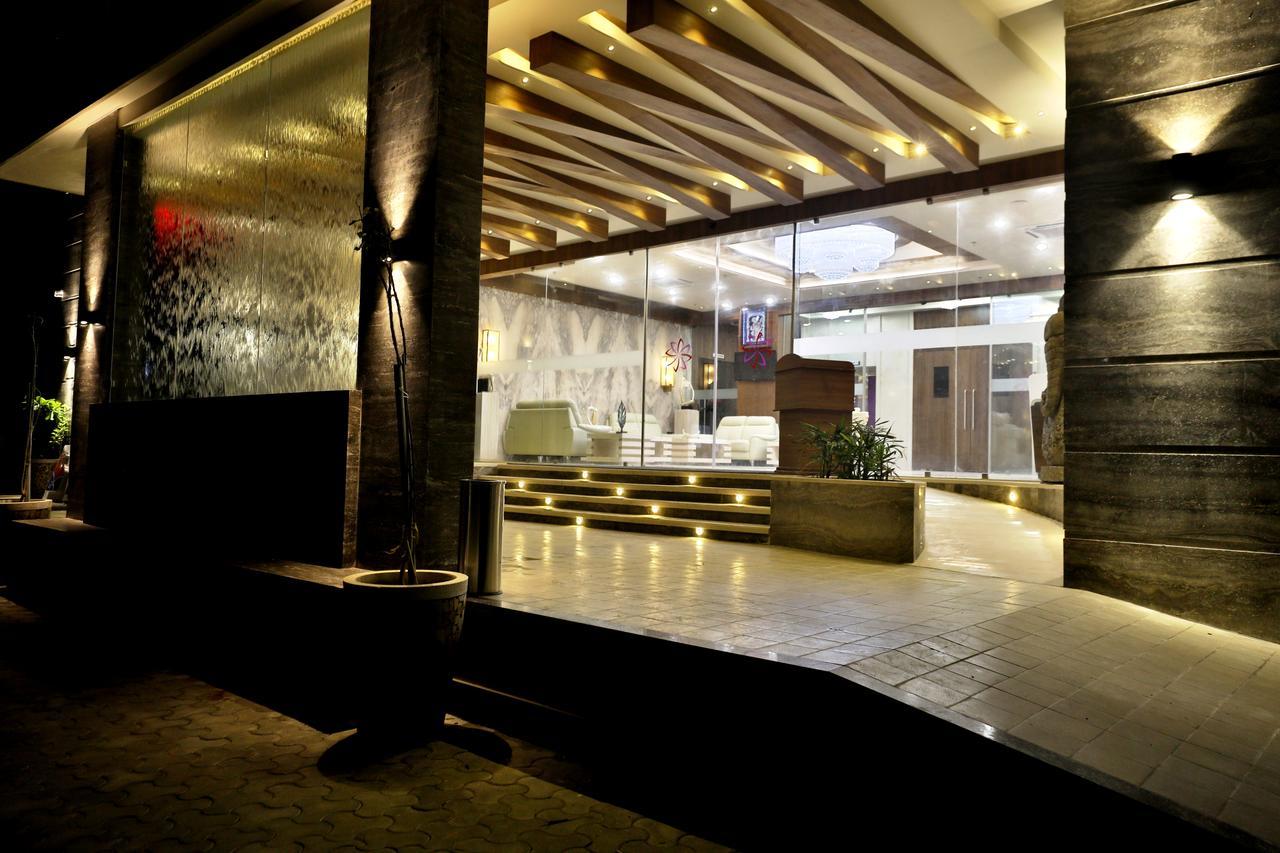 Vits Devbhumi, Dwarka Hotel Buitenkant foto