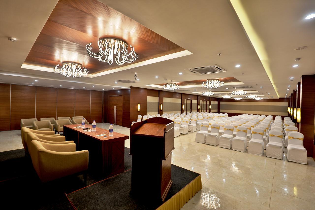 Vits Devbhumi, Dwarka Hotel Buitenkant foto
