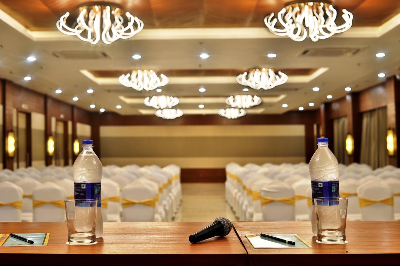 Vits Devbhumi, Dwarka Hotel Buitenkant foto