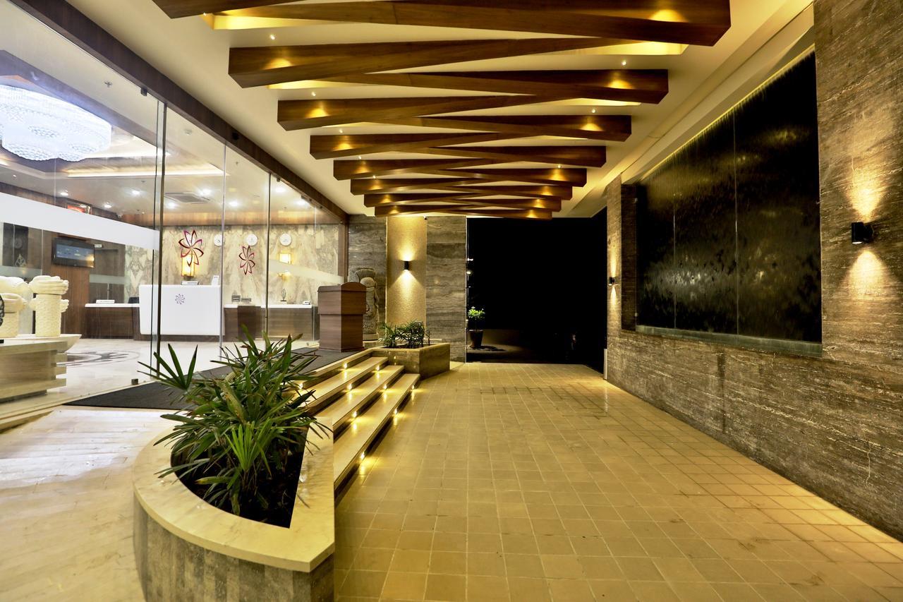 Vits Devbhumi, Dwarka Hotel Buitenkant foto