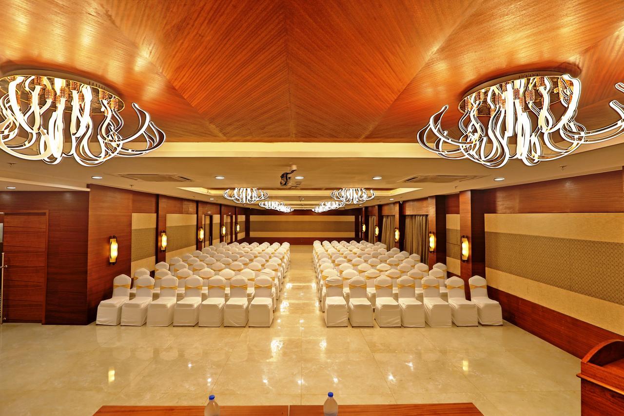Vits Devbhumi, Dwarka Hotel Buitenkant foto